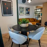 Chic Escape - Designer Oasis Near The Lejlighed *