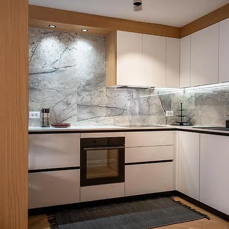 Apartment Chic Escape - Designer Oasis Near The *