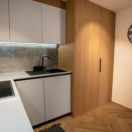 Chic Escape - Designer Oasis Near The