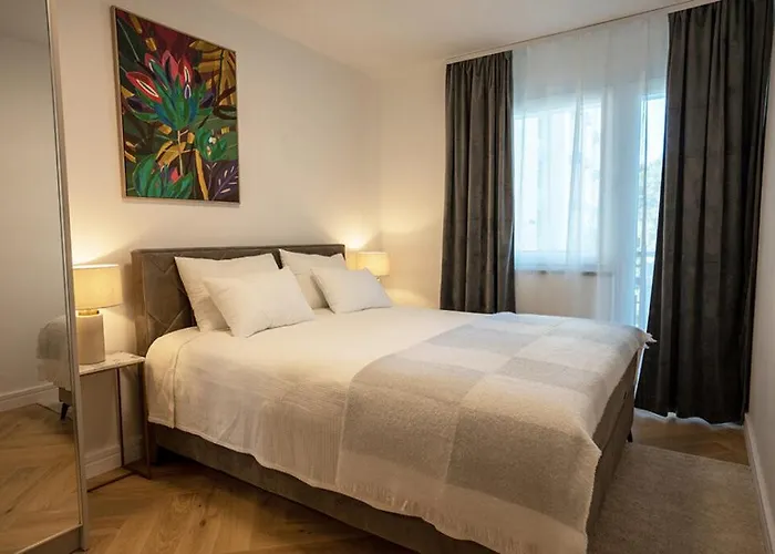 Chic Escape - Designer Oasis Near The * Pola