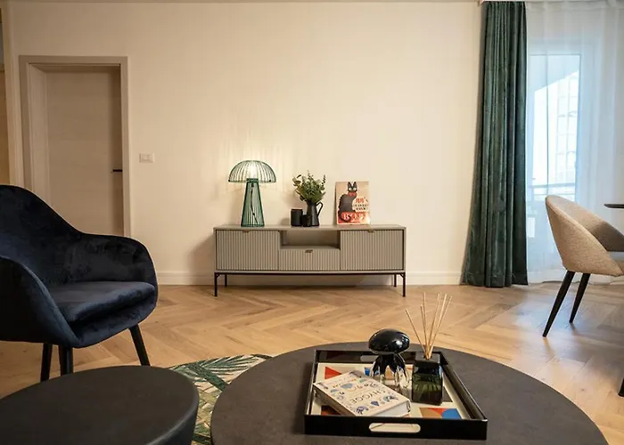 Chic Escape - Designer Oasis Near The 公寓